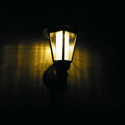 Solar Gartenlaterne mit LED – Außenbeleuchtung für Terrasse & Garten im klassischen Lampen-Design