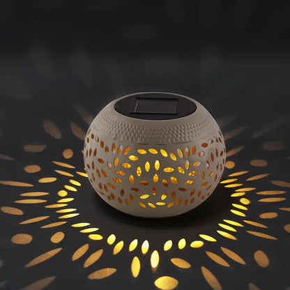 Gepunktete Solar-Gartenbeleuchtung – Dekorative Lampe für Außenbereich und Terrasse