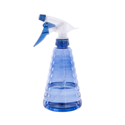 Verstellbare Sprühflasche mit ergonomischem Griff für einfache Handhabung und vielseitigen Einsatz