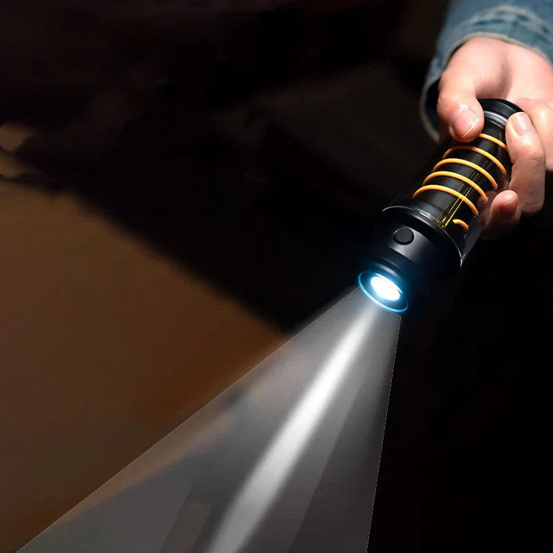 Vielseitige Led-campinglaterne Mit Taschenlampenfunktion