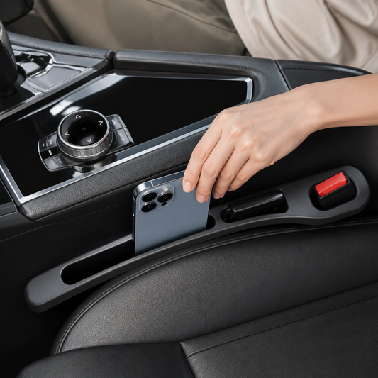 Universeller Autositz-Spaltfüller mit Aufbewahrungsfunktion für ein ordentliches Fahrzeuginnere