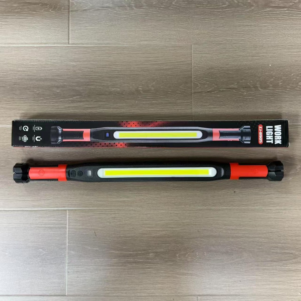 LED Akku-Arbeitslampe 3000 Lumen – Magnetfuß & Haken, 360° drehbar