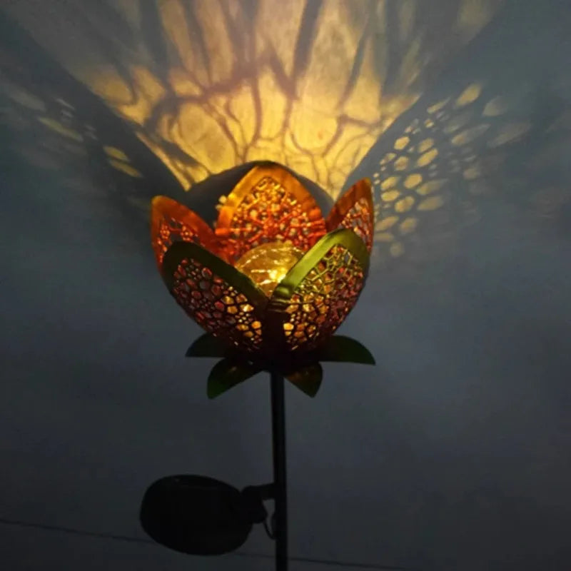 Solar Gartenleuchte Lotusblume – Dekorative LED Außenbeleuchtung für Garten und Hof