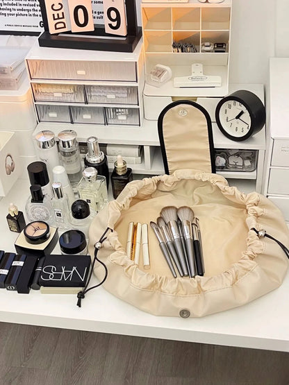Wasserdichte Kosmetik Tasche mit viel Stauraum